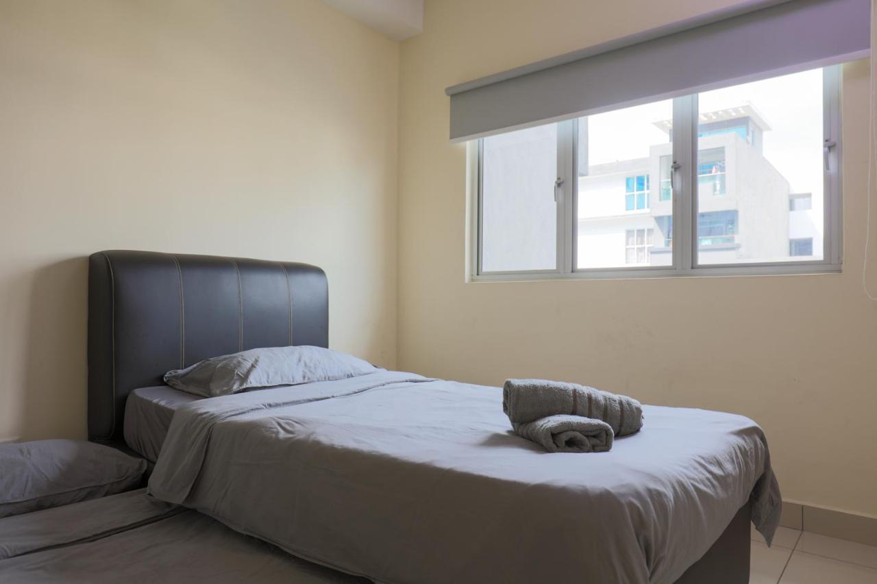 Cozy 2 Bedroom W Pool - 6 Pax - Kajang Esterno foto