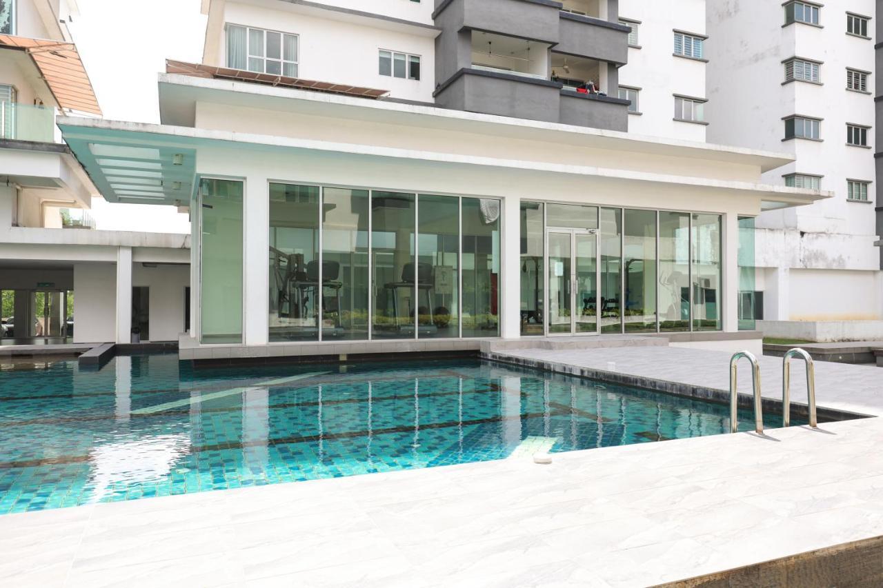 Cozy 2 Bedroom W Pool - 6 Pax - Kajang Esterno foto