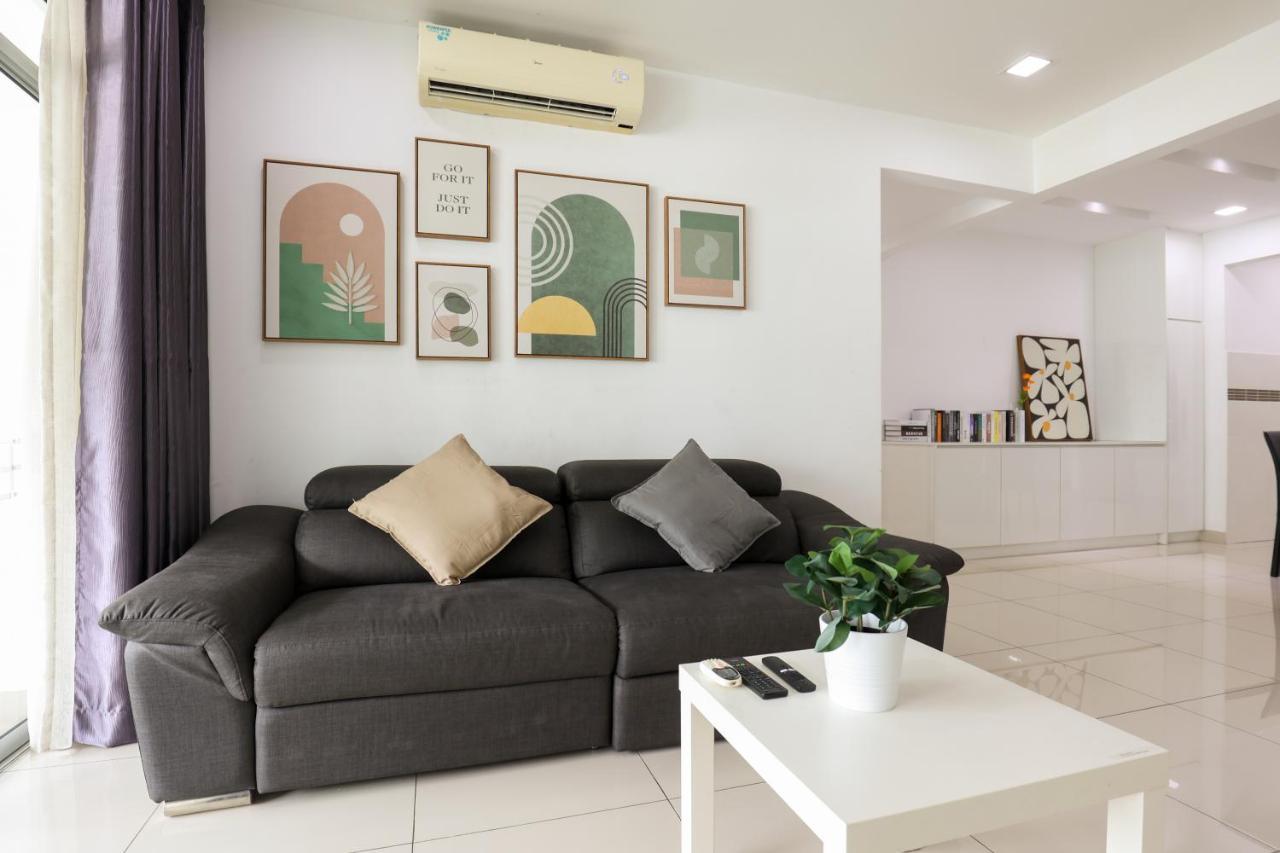 Cozy 2 Bedroom W Pool - 6 Pax - Kajang Esterno foto